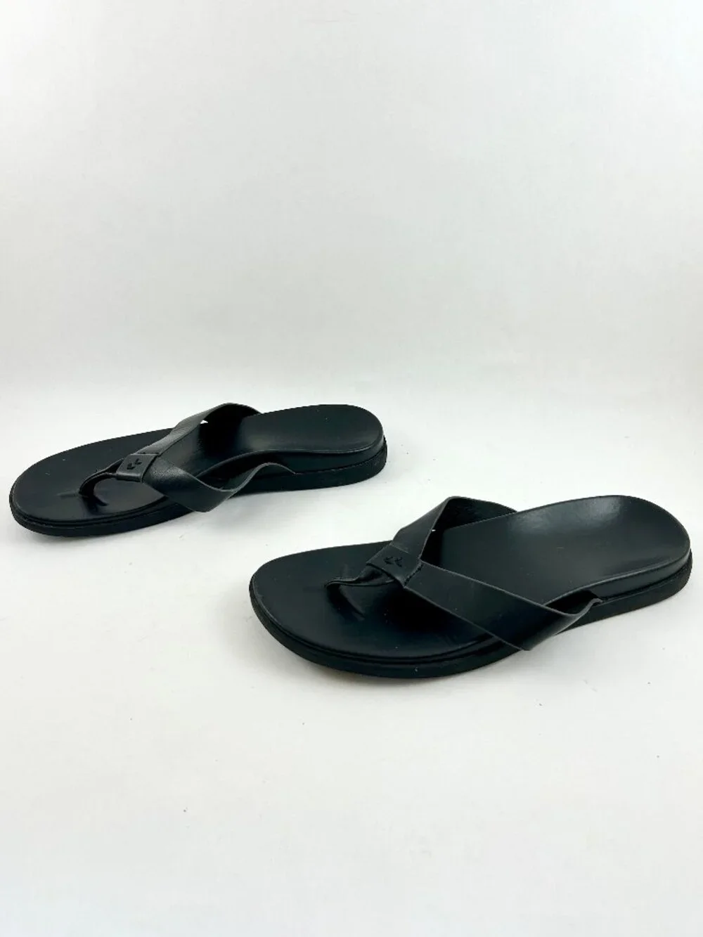 VIONIC Men's Elijah Leather Thong Flip Flop Sandals in Black 10